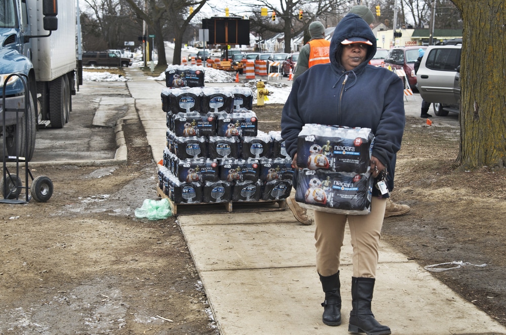 Bottled Water Distribution in Flint 2016