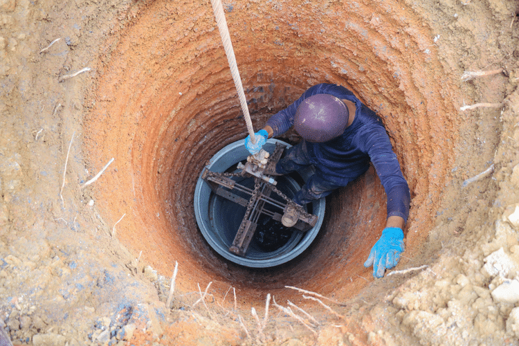 How to Dig a Well To the Required Depth